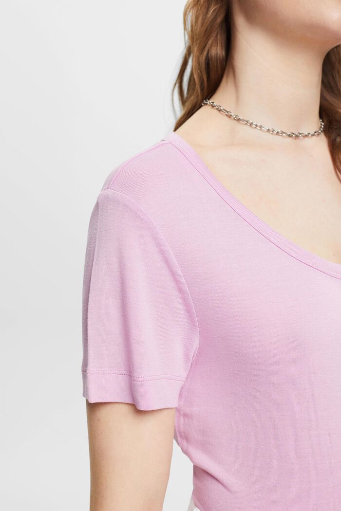 Viscose T-shirt with a wide round neckline, LILAC, detail image number 2