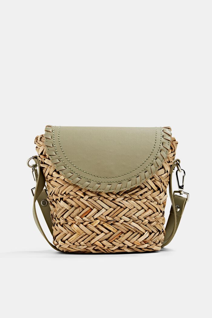 Shoulder bag made of braided bast
