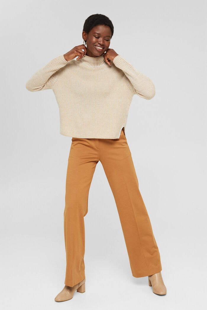 Made of blended wool: ribbed jumper in a two-tone look, KHAKI BEIGE, overview