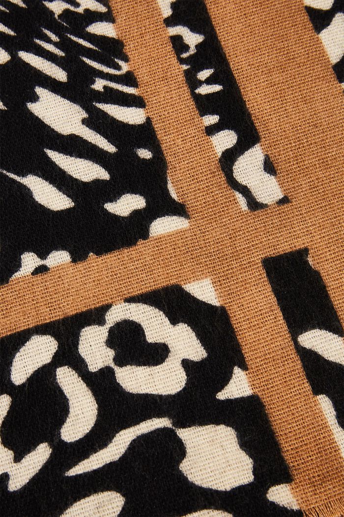 Recycled: leopard pattern scarf, BLACK, detail image number 1