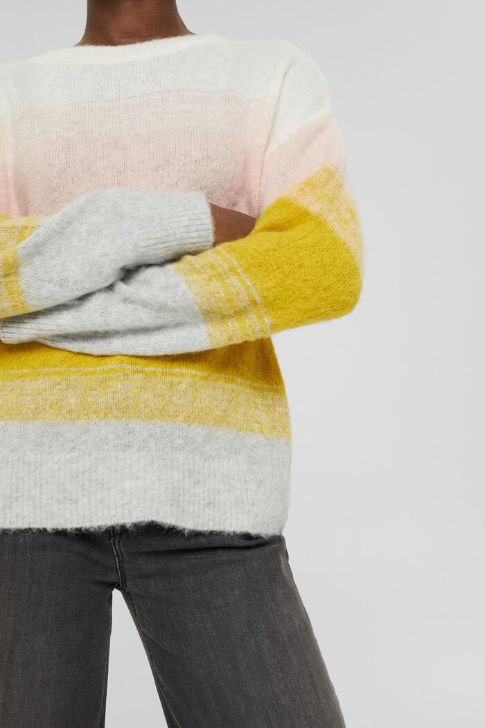 With wool: jumper with colour gradation, PASTEL PINK, detail image number 2