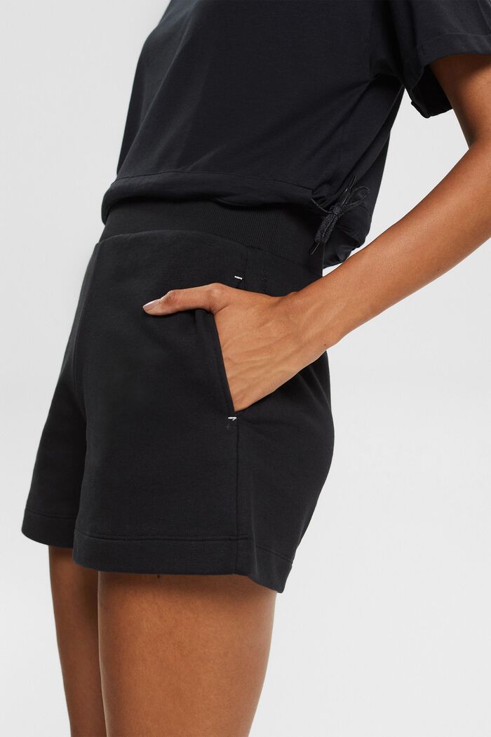 Sweatshirt fabric shorts, made of recycled material, BLACK, detail image number 2