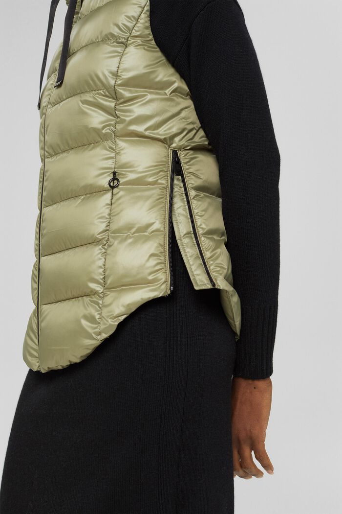 Made of recycled yarn: Body warmer with a detachable hood, LIGHT KHAKI, detail image number 4