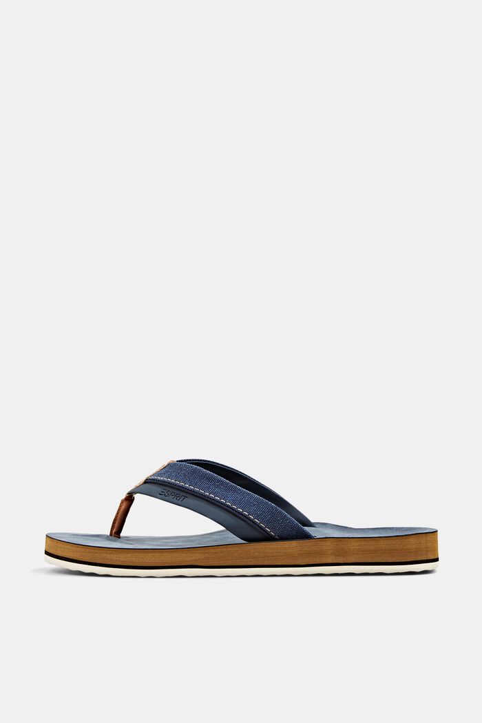 Thong sandals with material mix elements