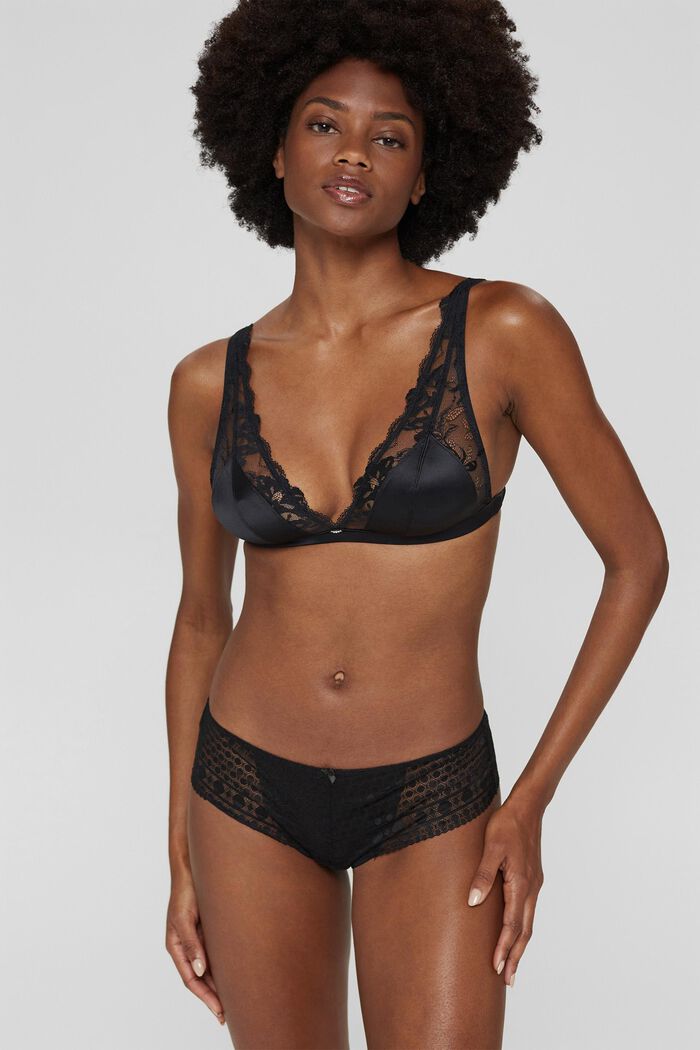 Non-wired soft bra with lace
