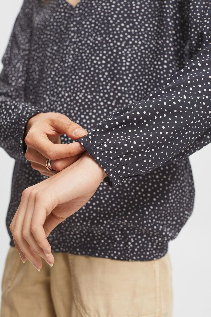 Patterned blouse, LENZING™ ECOVERO™, BLACK, detail image number 4