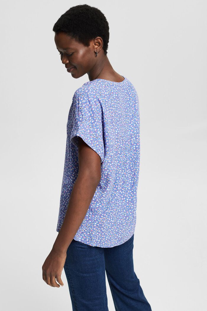 Blouse with a floral pattern, LENZING™ ECOVERO™, LIGHT BLUE LAVENDER, detail image number 3