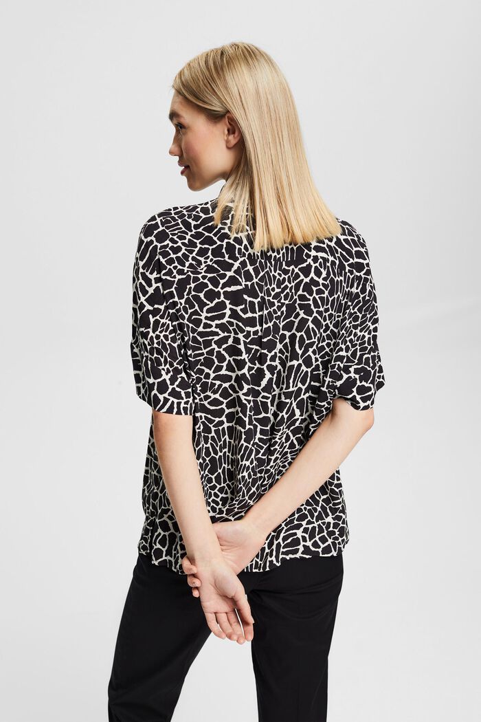 Oversized blouse with LENZING™ ECOVERO™, BLACK, detail image number 3