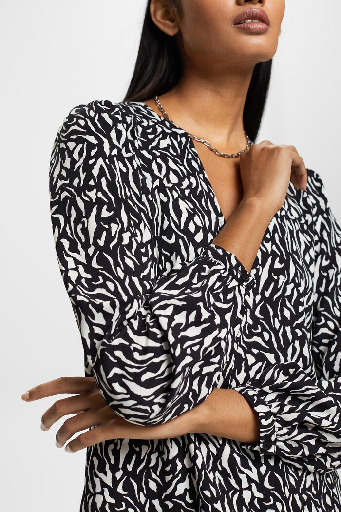 Crepe blouse with all-over pattern, BLACK, detail image number 2