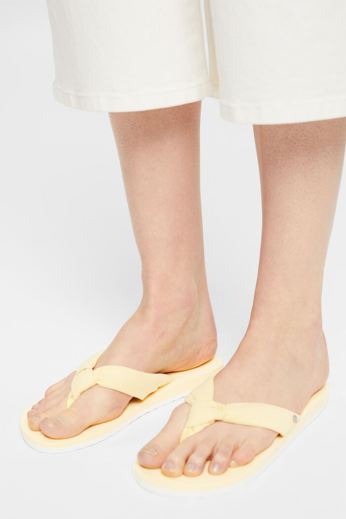 Thong sandals with textile straps