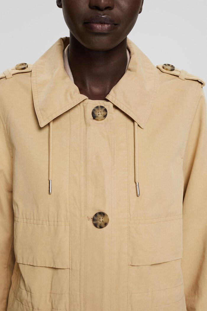 Containing TENCEL™: Trench coat with a zip, SAND, detail image number 2