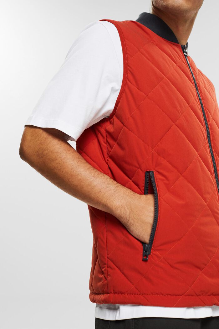 Made of recycled material: quilted body warmer with ribbed trims, RED ORANGE, detail image number 2