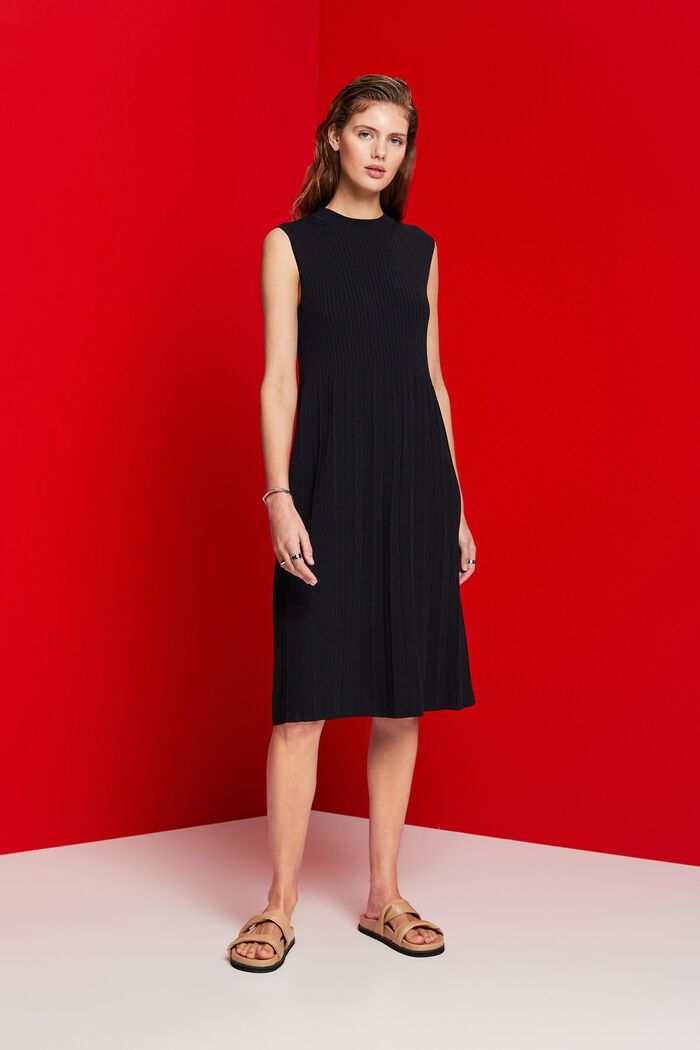 Pleated and sleeveless maxi dress with crewneck, BLACK, detail image number 5