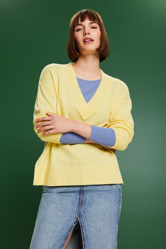 V-Neck Wool-Cashmere Blend Sweater, LIME YELLOW, detail image number 0