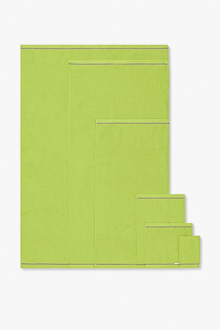 With TENCEL™: terry cloth towel collection, APPLE GREEN, detail image number 0