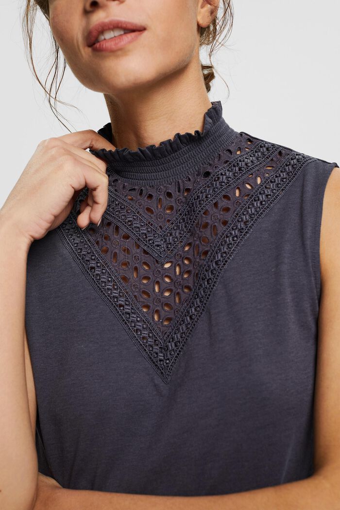 Containing TENCEL™: Top with broderie anglaise, ANTHRACITE, detail image number 2