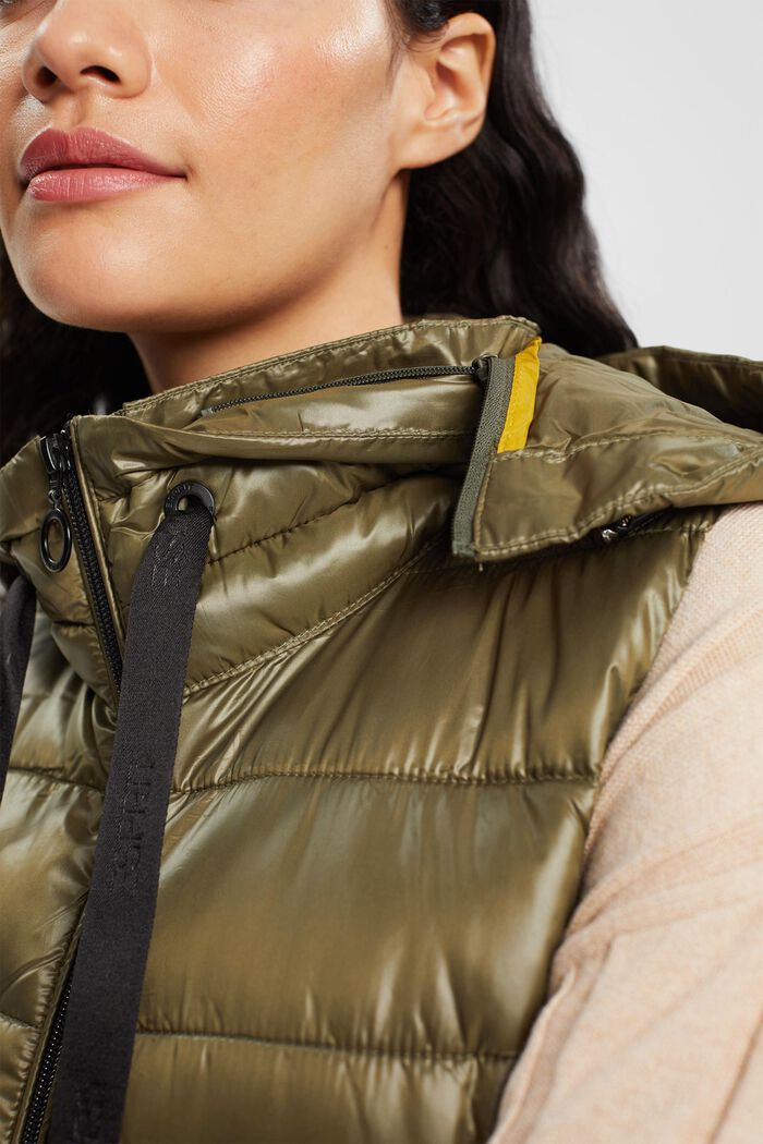 Quilted body warmer with detachable hood, DARK KHAKI, detail image number 2