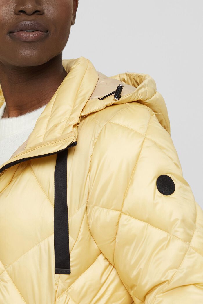 Recycled: Quilted jacket with an adjustable hood, DUSTY YELLOW, detail image number 2