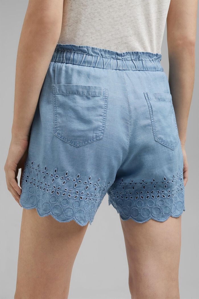 Made of TENCEL™: Shorts with embroidery, BLUE BLEACHED, detail image number 5