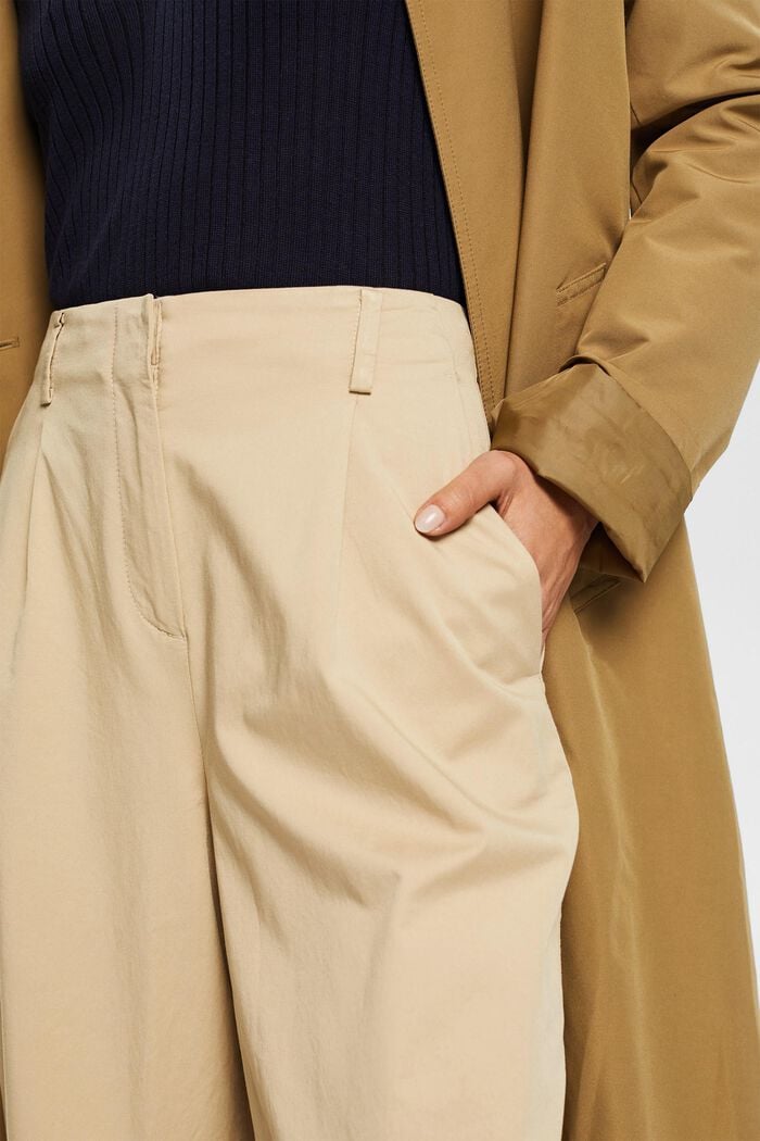 Long shorts with a wide leg, LENZING™ ECOVERO™, SAND, detail image number 4