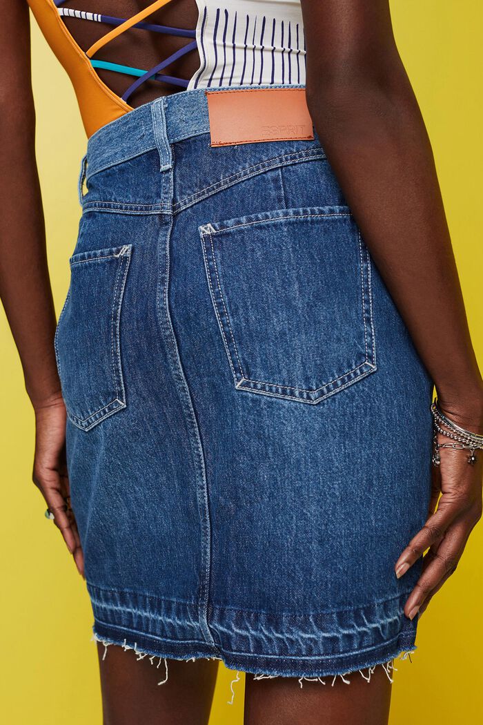 Jeans mini skirt with an asymmetric hem, BLUE LIGHT WASHED, detail image number 4