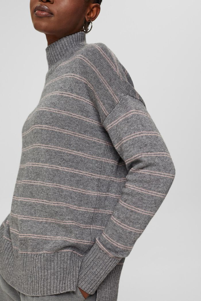 Wool/cashmere blend: jumper with a stand-up collar, MEDIUM GREY, detail image number 2