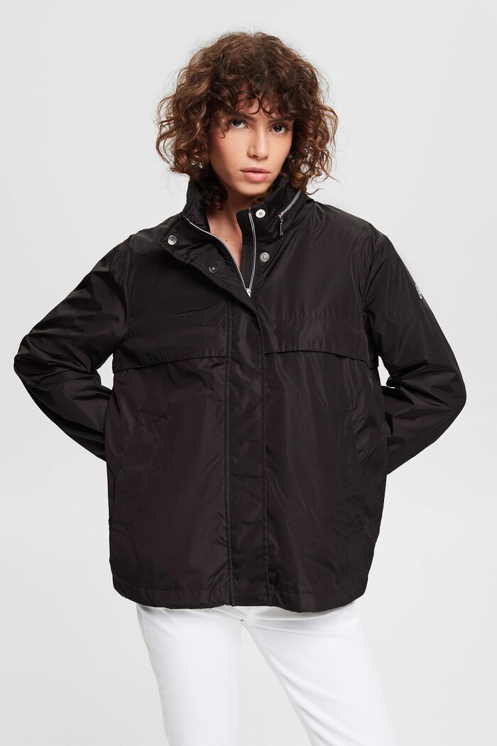 Made of recycled material: jacket with a stowaway hood, BLACK, overview
