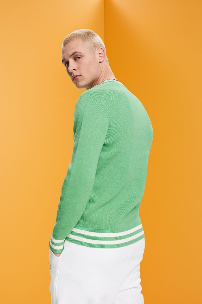 V-neck sustainable cotton jumper, GREEN, detail image number 3