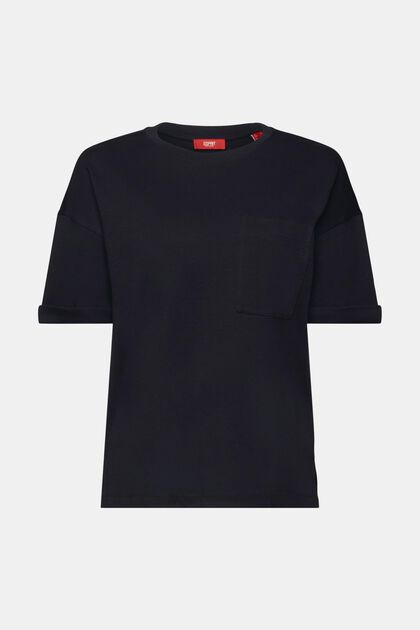 Oversized t-shirt with a patch pocket