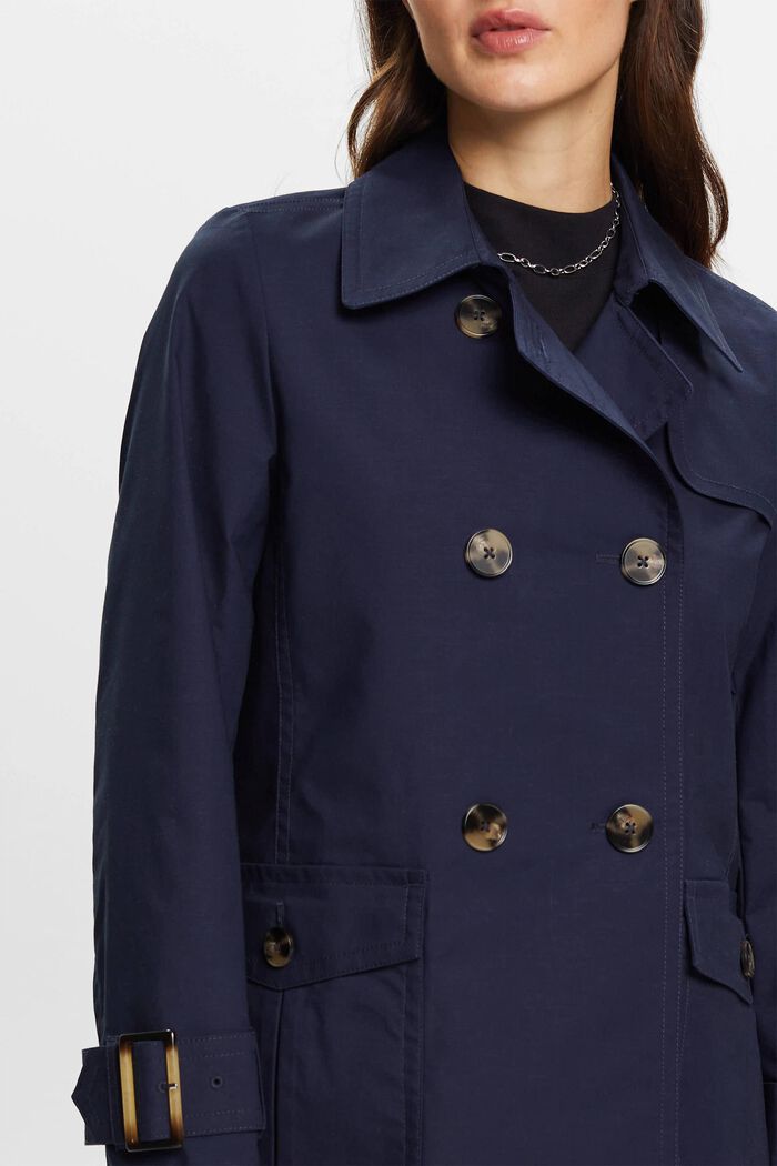 Short double-breasted trench coat, NAVY, detail image number 2