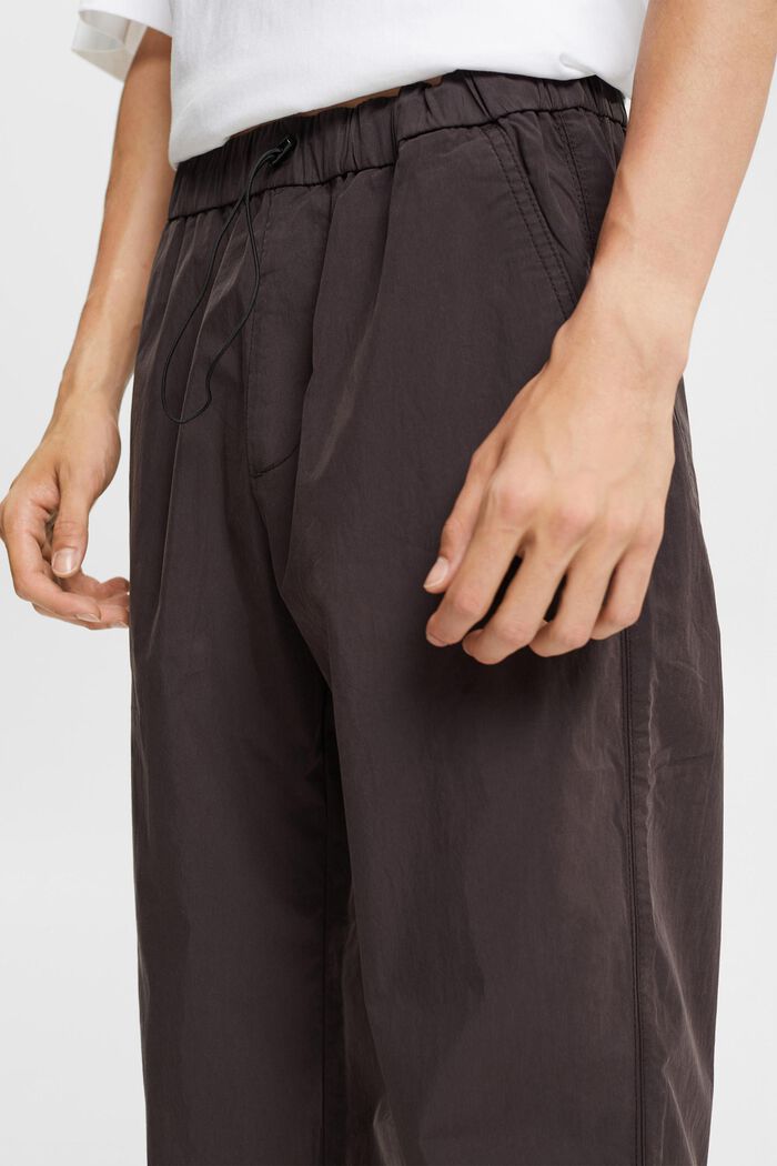 Trousers with an elasticated waistband, BLACK, detail image number 2