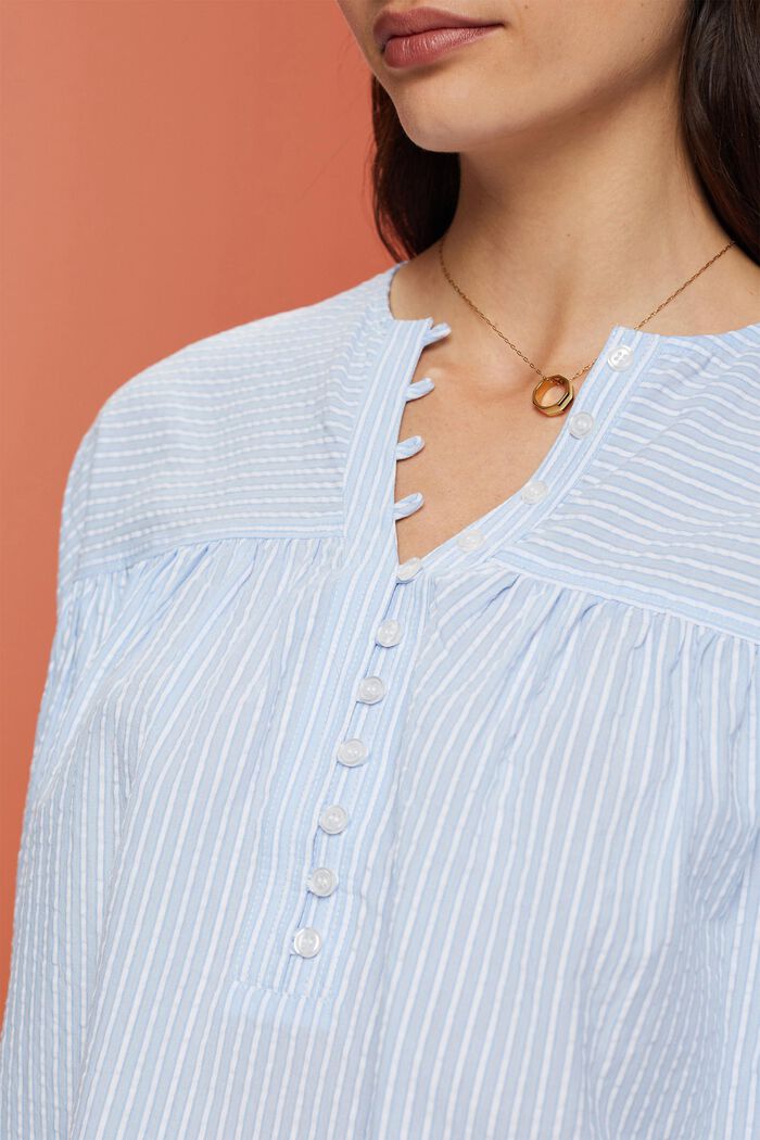 Textured short-sleeve blouse, LIGHT BLUE, detail image number 2