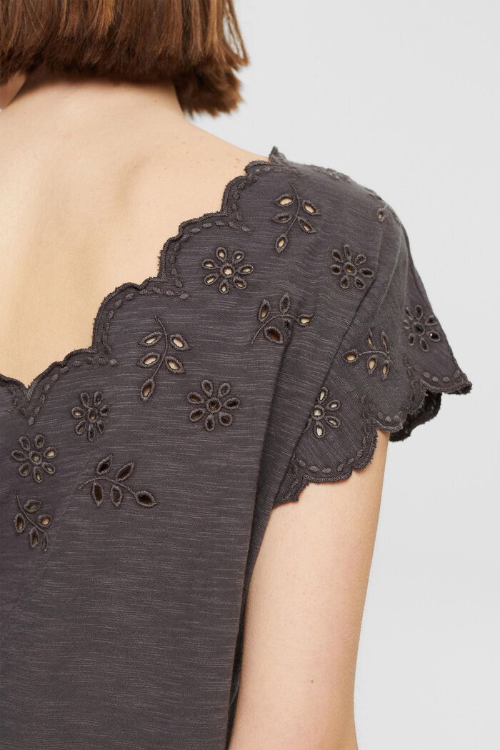 Top with broderie anglaise, ANTHRACITE, detail image number 5
