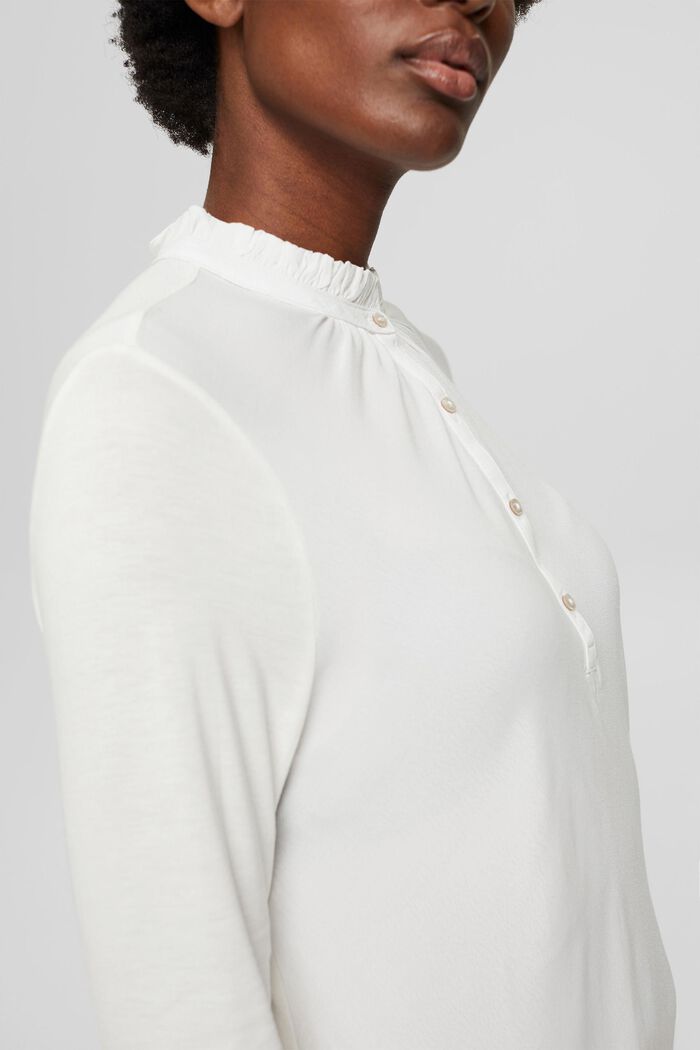 Long sleeve top with buttons, LENZING™ ECOVERO™, OFF WHITE, detail image number 2