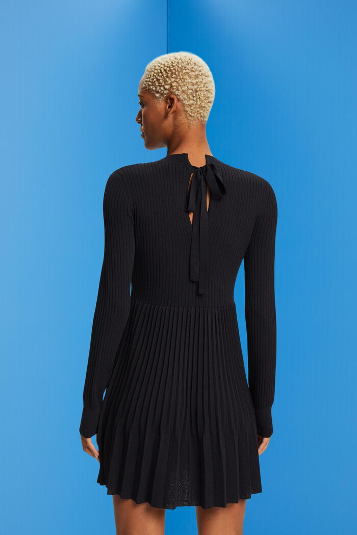 Pleated mini dress with long-sleeves & crewneck, BLACK, detail image number 3
