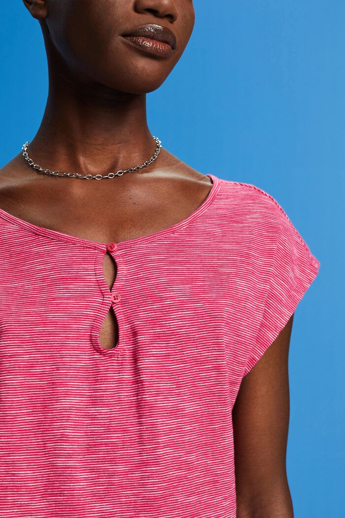 T-shirt with a keyhole neck, DARK PINK, detail image number 2