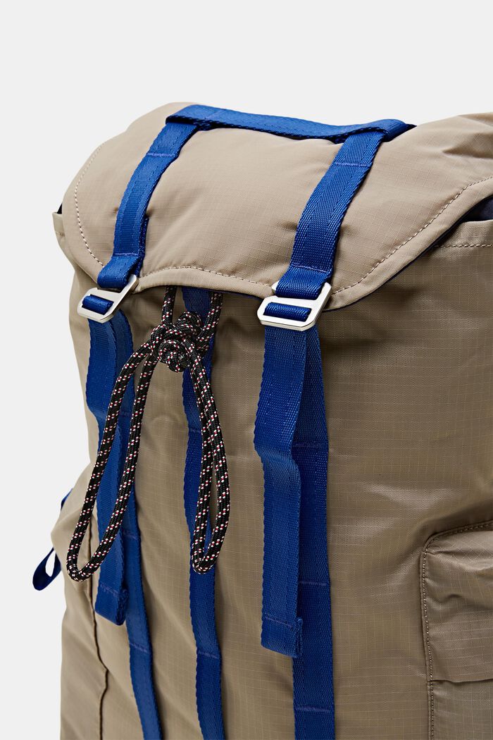 Two-Tone Ripstop Backpack, LIGHT TAUPE, detail image number 1
