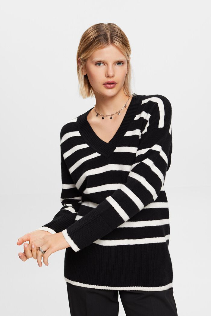 Long-Sleeve V-Neck Sweater, BLACK COLORWAY, detail image number 2