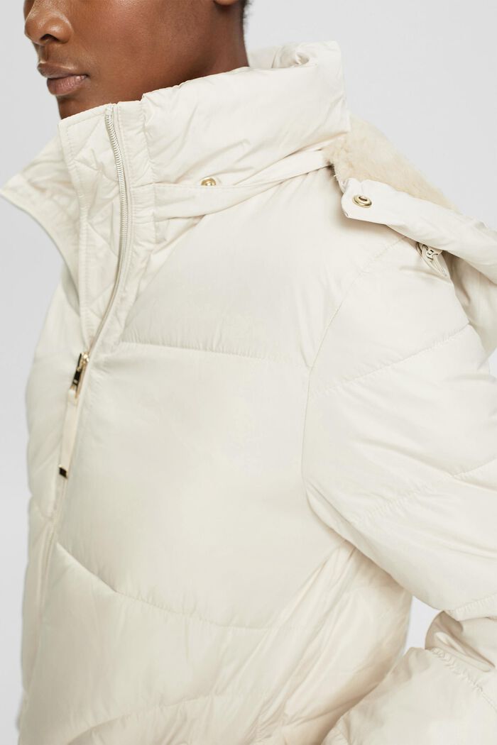 Recycled: quilted coat with detachable hood, ICE, detail image number 2