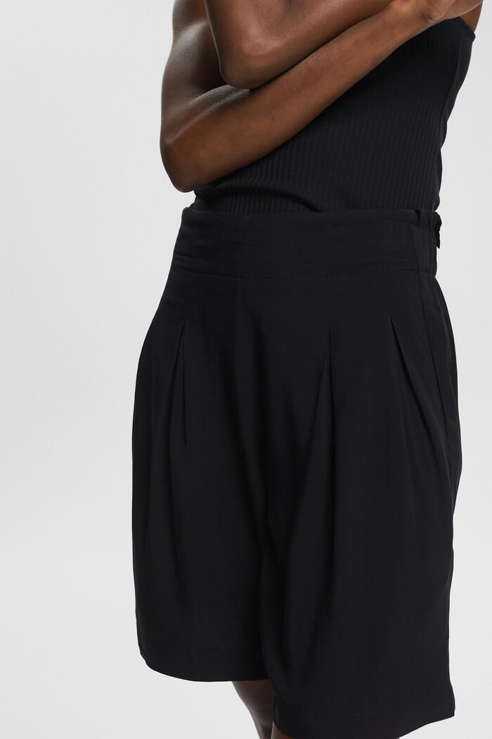 Shorts made of LENZING™ ECOVERO™, BLACK, detail image number 4