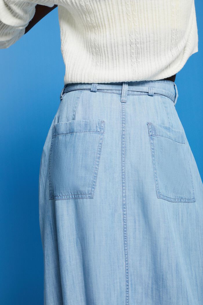 Made of TENCEL™: Denim-look midi skirt, BLUE LIGHT WASHED, detail image number 4