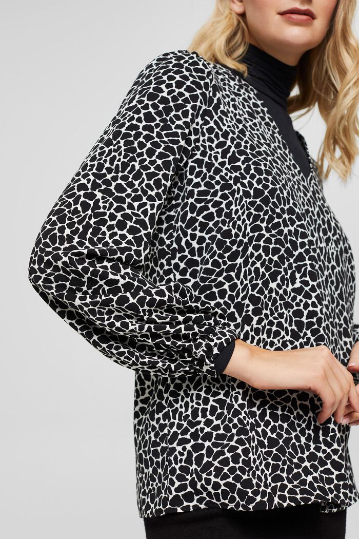 Blouse with an animal print, BLACK, detail image number 2