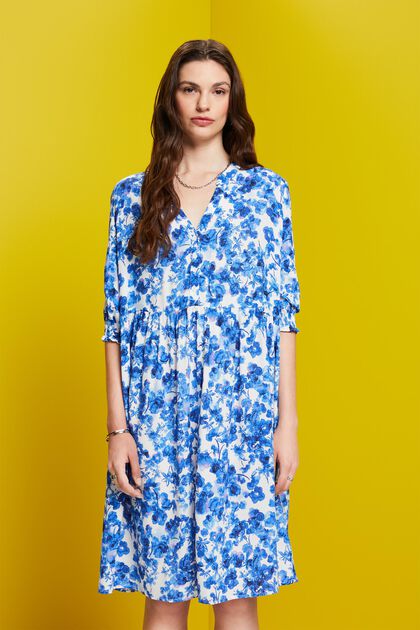 Airy dress with all-over pattern