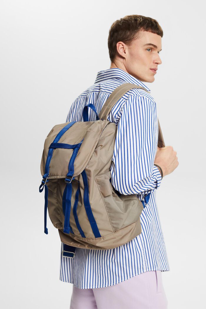 Two-Tone Ripstop Backpack, LIGHT TAUPE, detail image number 4