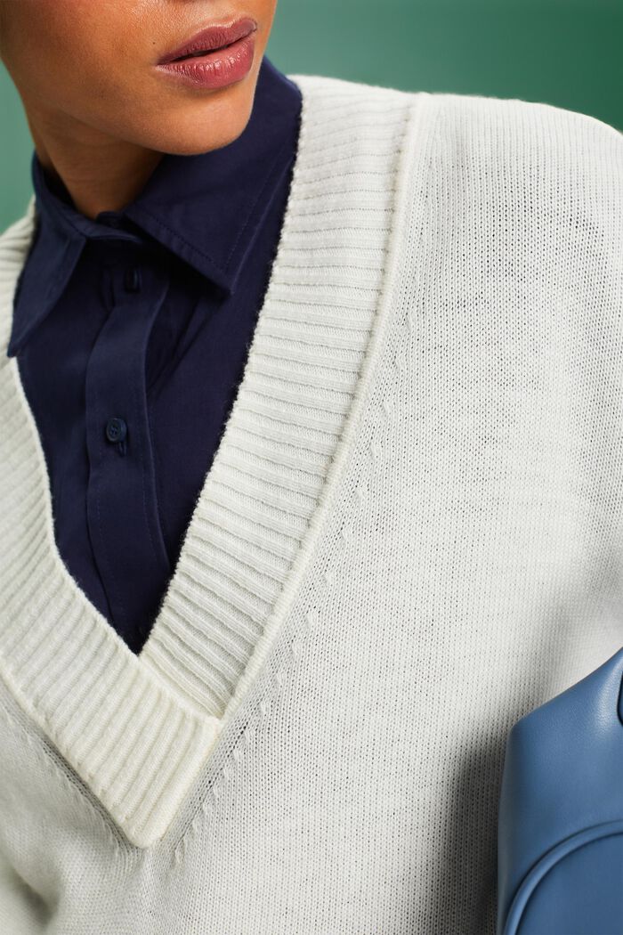 V-Neck Wool-Cashmere Blend Sweater, ICE, detail image number 3