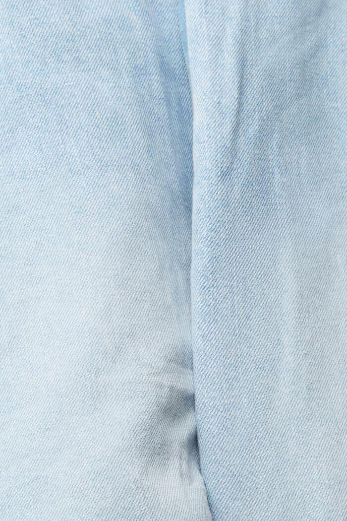 Containing hemp: denim shorts with a paperbag waistband, BLUE LIGHT WASHED, detail image number 4