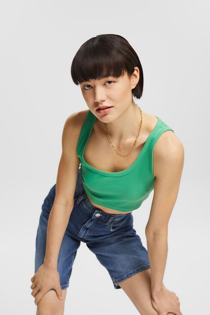 Ribbed cropped top