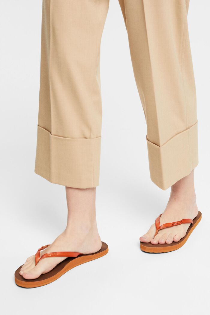 Thong sandals with braided detail