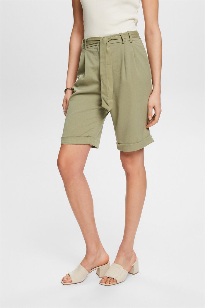 Bermuda shorts with waist pleats, LIGHT KHAKI, detail image number 0