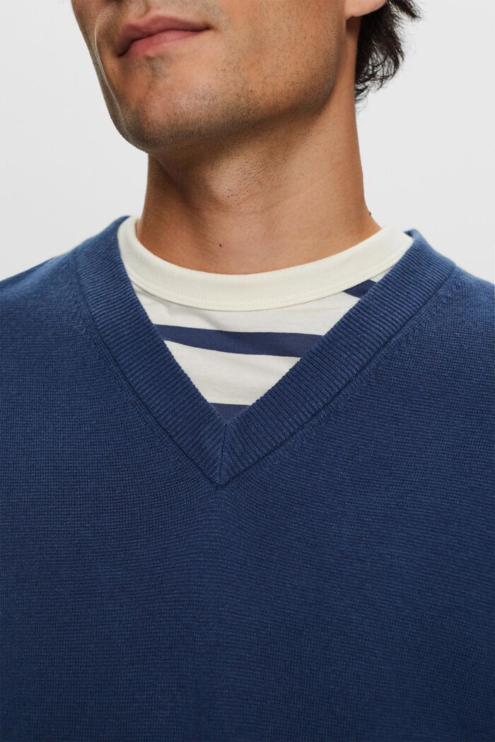 Basic V-neck jumper, wool blend, INK, detail image number 2